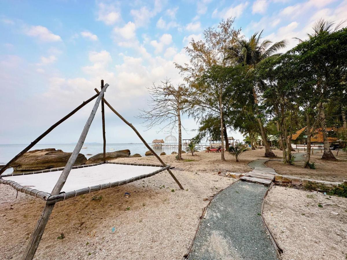 Phu Quoc Camping Bed & Breakfast Exterior photo