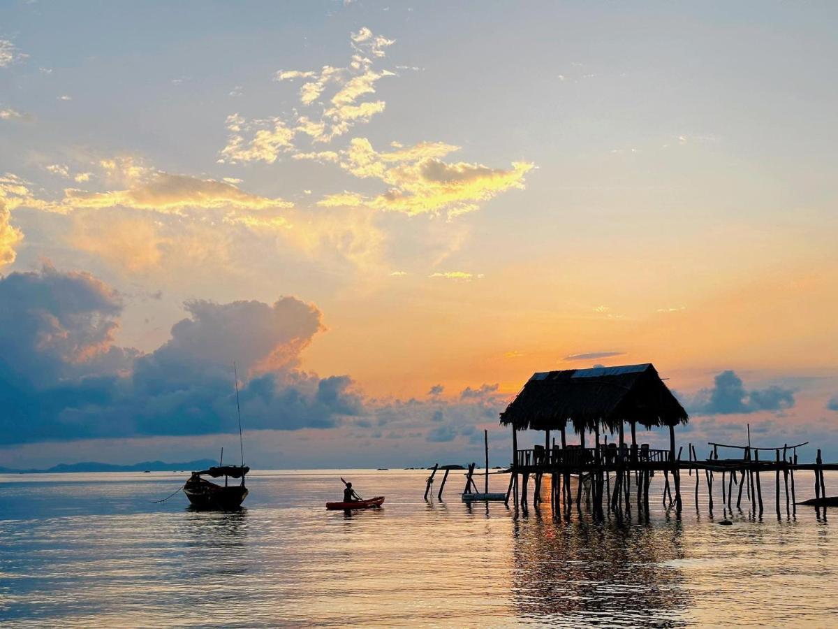 Phu Quoc Camping Bed & Breakfast Exterior photo
